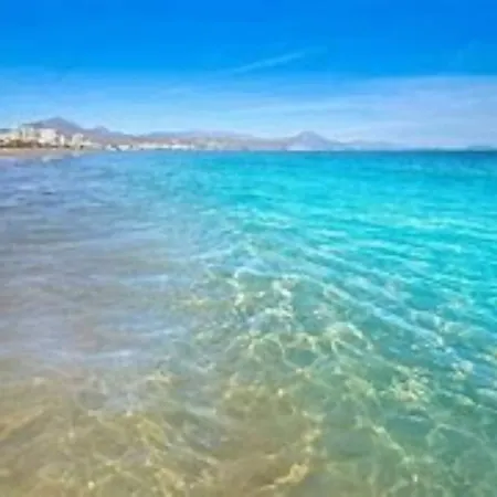 Sunny Seaside Retreat Campello *