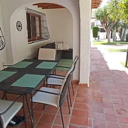 Sunny Seaside Retreat Campello *